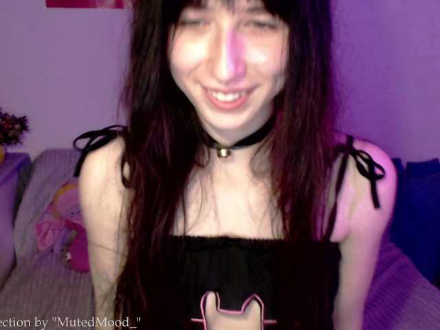 MutedMoods live cam on BongaCams