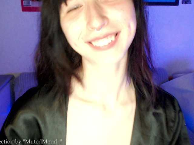 MutedMoods live cam on BongaCams