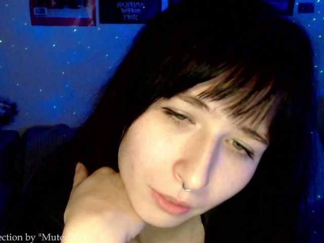 MutedMoods live cam on BongaCams