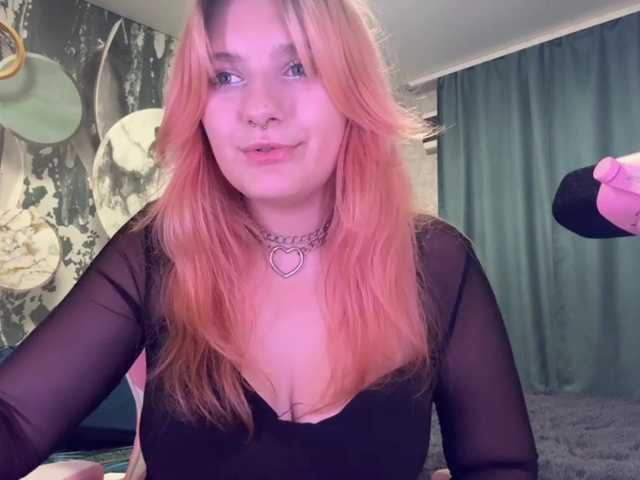 casseyronely live cam on BongaCams