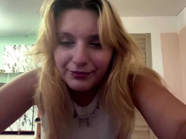 casseyronely live cam on BongaCams