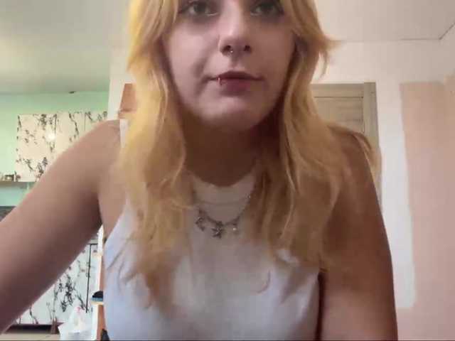 casseyronely live cam on BongaCams