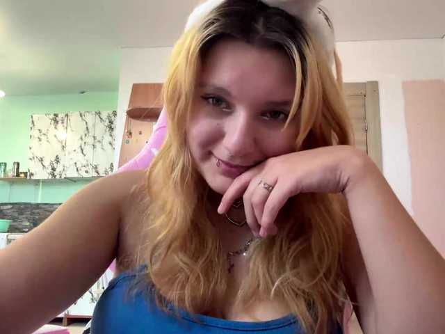 casseyronely live cam on BongaCams