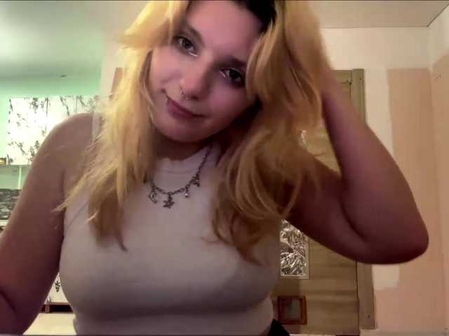 casseyronely live cam on BongaCams
