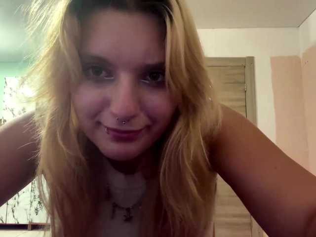 casseyronely live cam on BongaCams