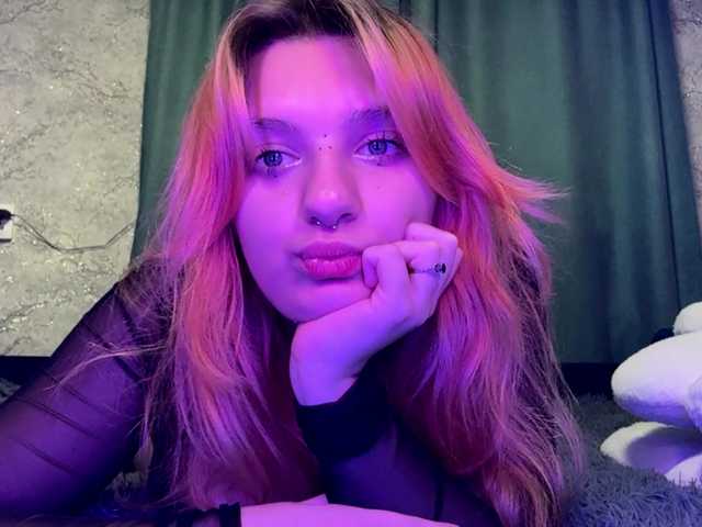 casseyronely live cam on BongaCams