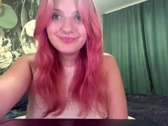 casseyronely live cam on BongaCams