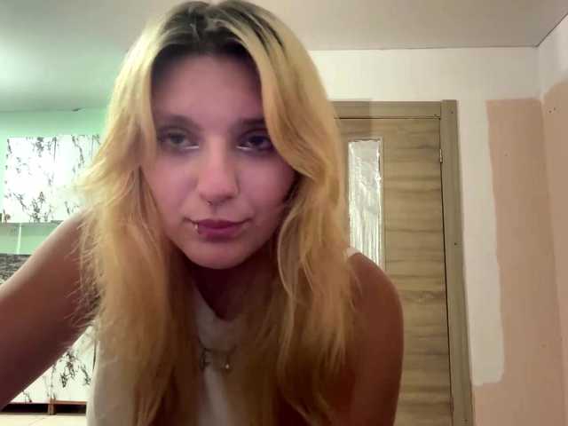 casseyronely live cam on BongaCams
