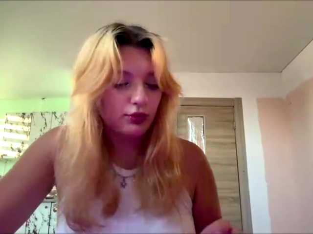 casseyronely live cam on BongaCams