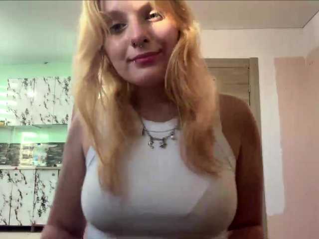 casseyronely live cam on BongaCams