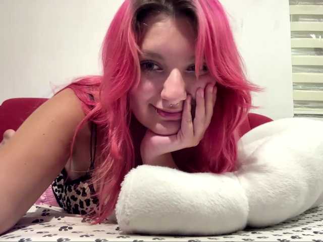casseyronely live cam on BongaCams
