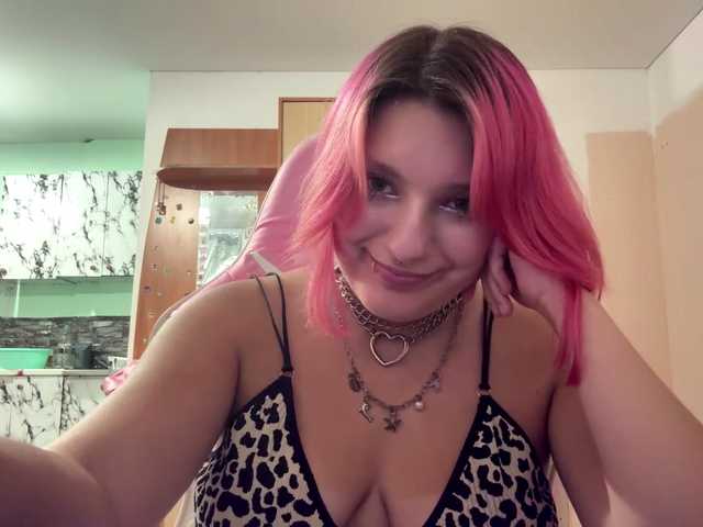 casseyronely live cam on BongaCams