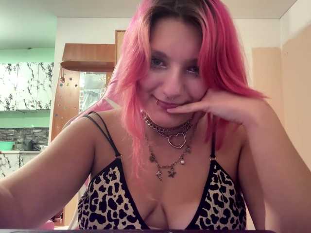 casseyronely live cam on BongaCams