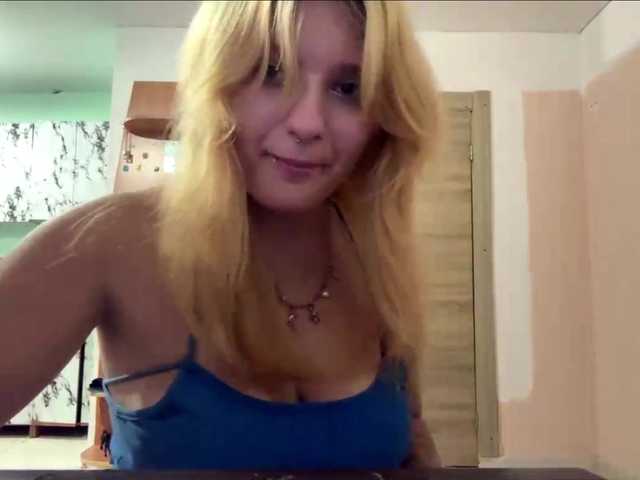 casseyronely live cam on BongaCams