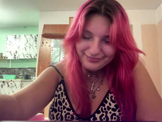 casseyronely live cam on BongaCams