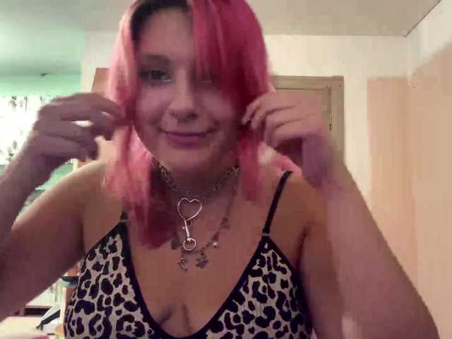 casseyronely live cam on BongaCams