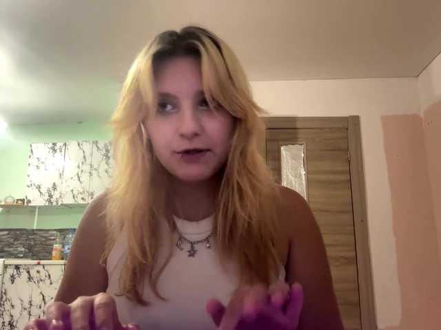 casseyronely live cam on BongaCams