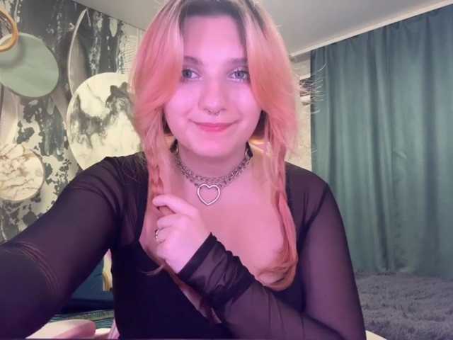 casseyronely live cam on BongaCams