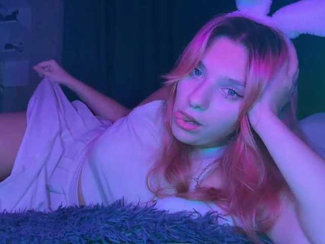 casseyronely live cam on BongaCams