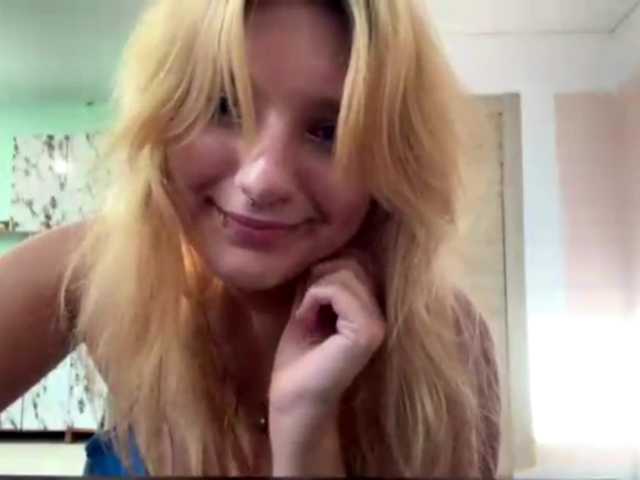 casseyronely live cam on BongaCams