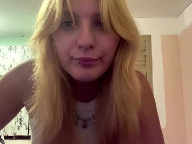 casseyronely live cam on BongaCams
