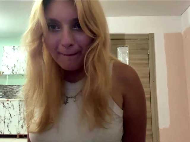 casseyronely live cam on BongaCams