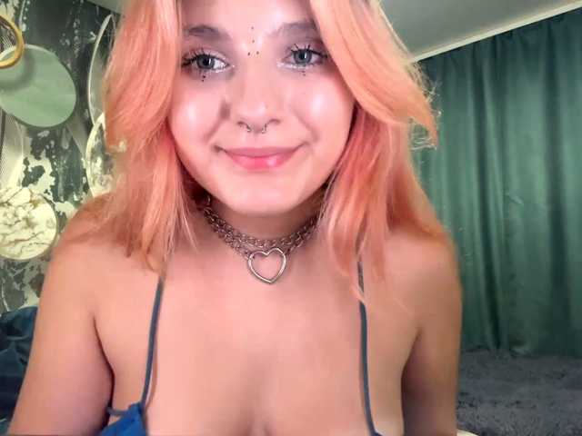 casseyronely live cam on BongaCams