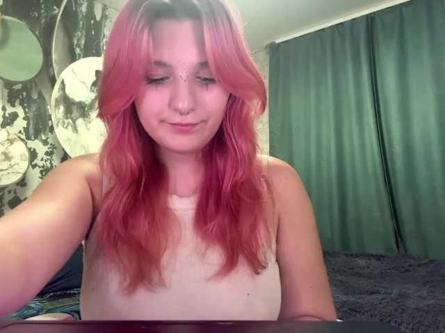 casseyronely live cam on BongaCams