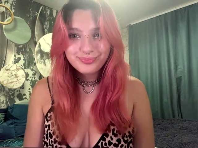 casseyronely live cam on BongaCams