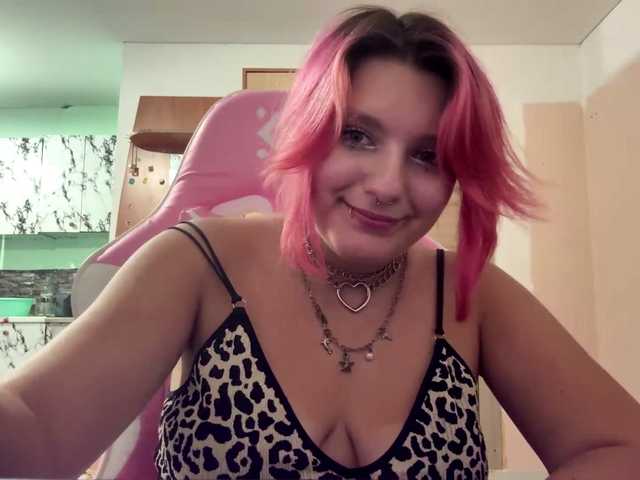 casseyronely live cam on BongaCams
