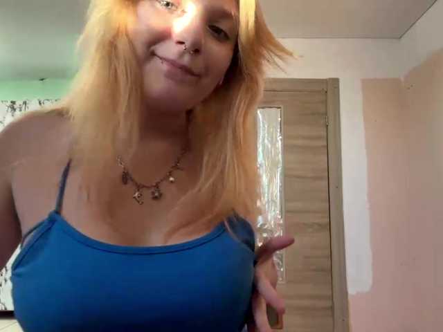 casseyronely live cam on BongaCams