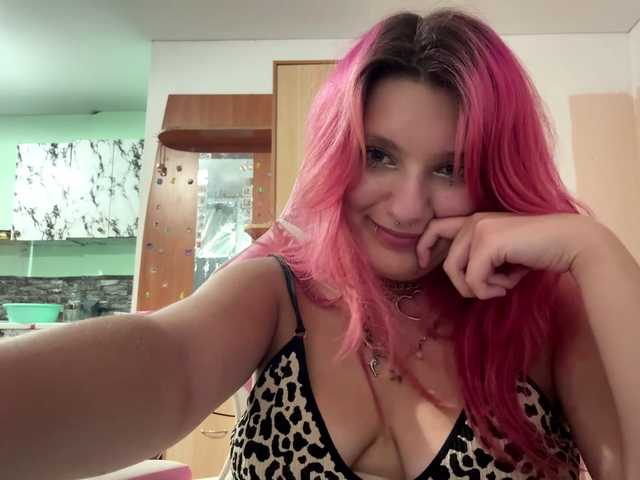 casseyronely live cam on BongaCams