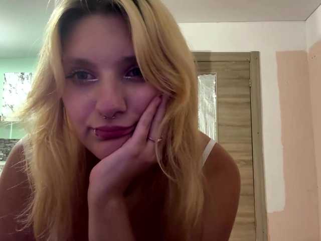 casseyronely live cam on BongaCams