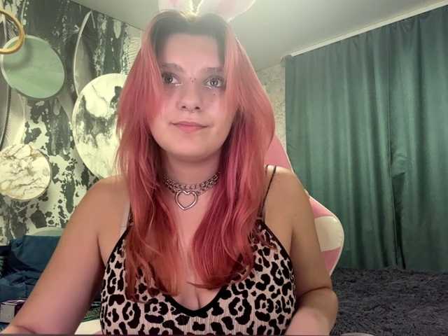 casseyronely live cam on BongaCams
