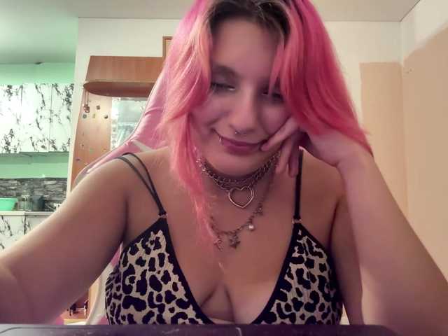 casseyronely live cam on BongaCams