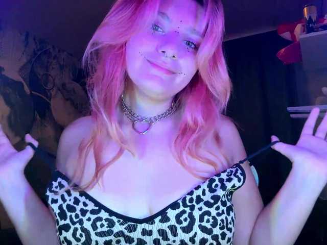 casseyronely live cam on BongaCams