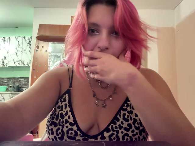 casseyronely live cam on BongaCams