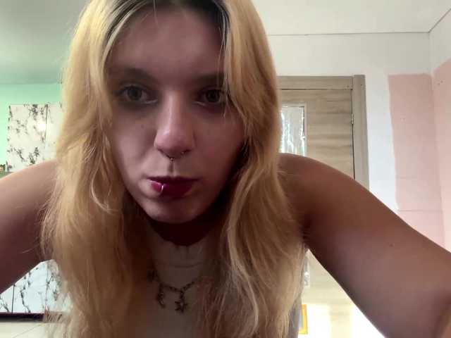 casseyronely live cam on BongaCams