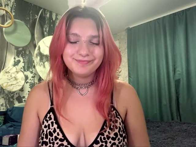 casseyronely live cam on BongaCams
