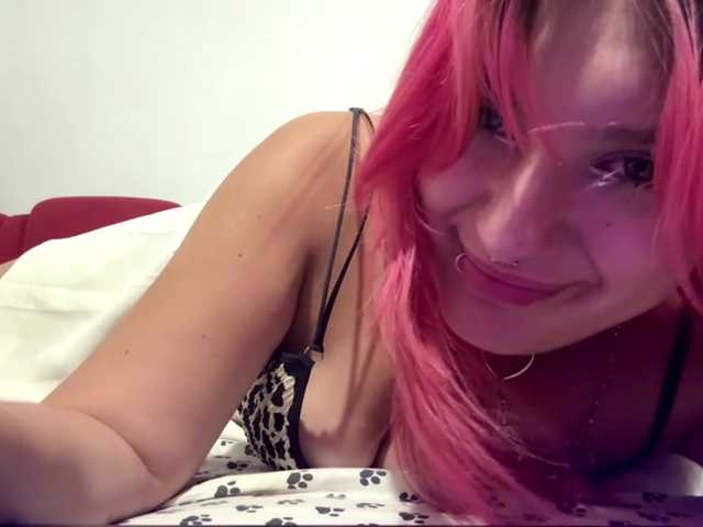 casseyronely live cam on BongaCams