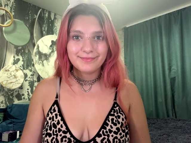 casseyronely live cam on BongaCams