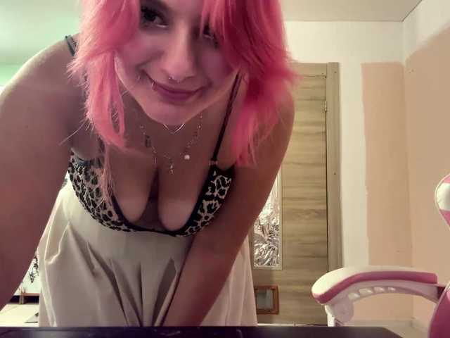 casseyronely live cam on BongaCams