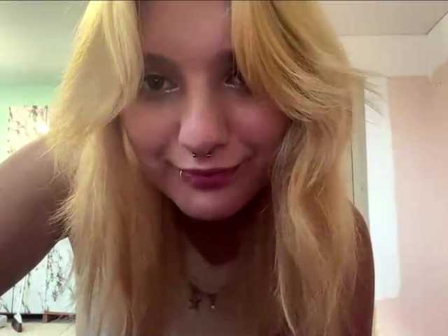 casseyronely live cam on BongaCams
