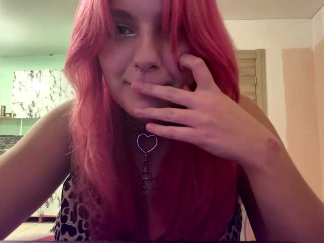 casseyronely live cam on BongaCams
