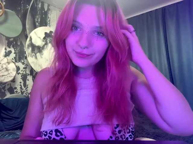 casseyronely live cam on BongaCams