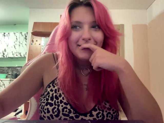 casseyronely live cam on BongaCams