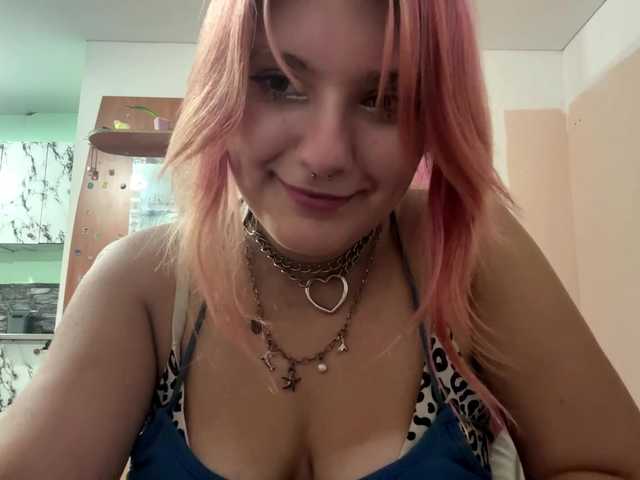 casseyronely live cam on BongaCams