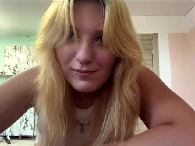 casseyronely live cam on BongaCams