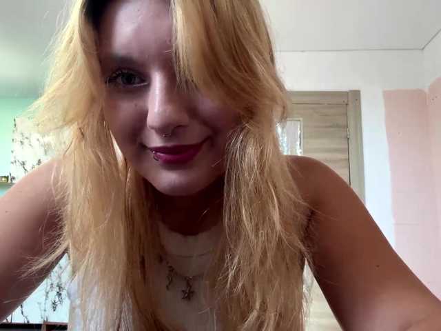 casseyronely live cam on BongaCams