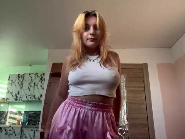 casseyronely live cam on BongaCams